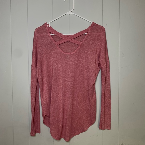 Long sleeve sweatershirt from Rue21 w/ cross back - Picture 3 of 3